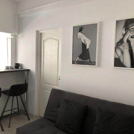 بوخارست Staycity Modern Apartment المظهر الخارجي الصورة